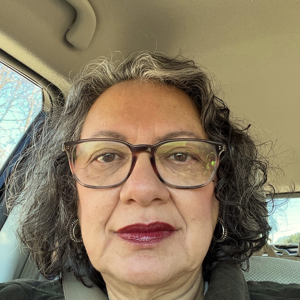 Meet your Posher, Maria